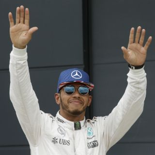 Hamilton consigue la 'pole' 55 de su carrera en Silverstone