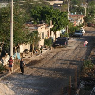 Aclaran que reencarpetado en calles de Tequila no se suspende