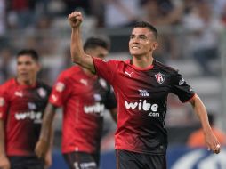 El primer uniforme es un diseño es mitad rojo, mitad negro, difuminado en el centro, parecida a la de 2004. MEXSPORT / D. Leah