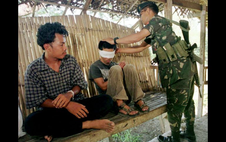 Entre abril y mayo de este año, el grupo yihadista liberó a catorce pescadores indonesios y a otros cuatro malasios. AP / ARCHIVO
