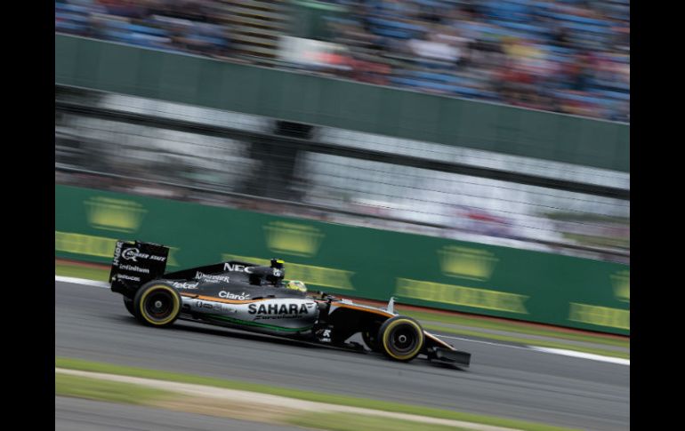 Pérez Mendoza partió de la parrilla número 10 en el circuito de Silverstone, y escaló cuatro posiciones al final de la carrera. EFE / ARCHIVO