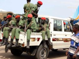 Desde el pasado jueves, esos intermitentes episodios violentos han acabado con la vida de al menos 269 personas. EFE / P- Dhil