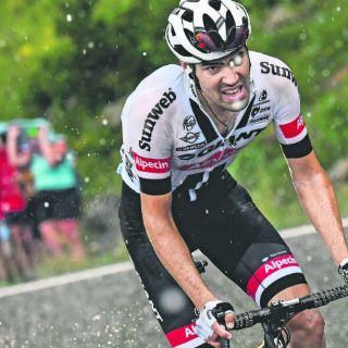 Dumoulin gana etapa reina de Pirineos
