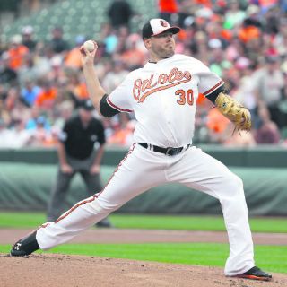 Tillman lanza sólido