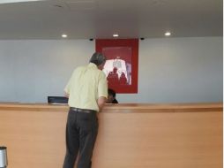 El director del SIAPA acudió a la Fiscalía General del  Estado a presentar la denuncia por el robo. FACEBOOK / siapagdl