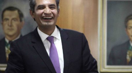 El ex gobernador explica que no tiene dudas que Enrique Ochoa tenga la capacidad para ser el presidente del PRI. SUN / ARCHIVO