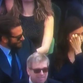 Captan pelea de Bradley e Irina en Wimbledon