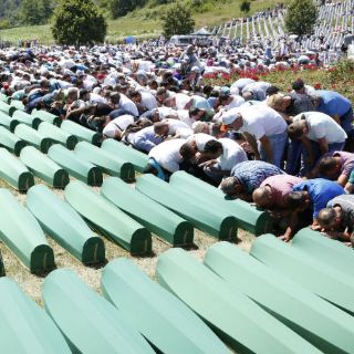 Recuerdan 21 años de la masacre de Srebrenica