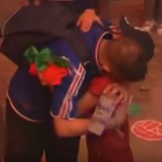 Difunden video de un niño consolando a un francés tras Eurocopa