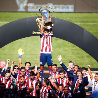 Omar Bravo iría a la segunda división de EU