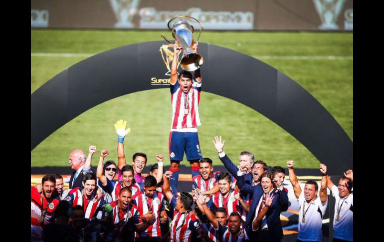 El presidente del equipo, Curt Johnson, publicó una foto de Omar Bravo como antesala al partido amistoso que sostendrán esta noche. TWITTER / @curtjohnson17