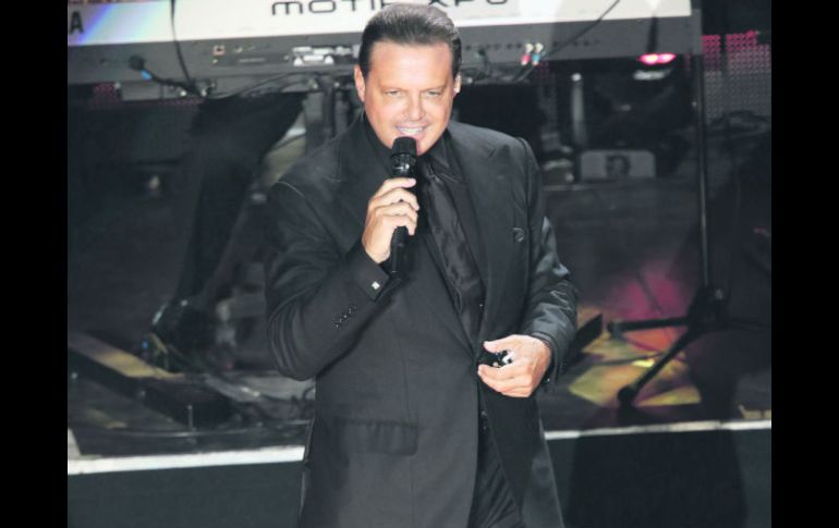 Luis Miguel. El cantante ha perdido 10 millones de dólares por incumplir con sus compromisos. SUN /