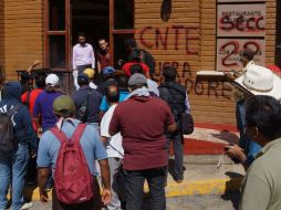 La CNTE también exigirá char atrás los ceses de más de tres mil profesores que se negaron a participar en la evaluación. SUN / ARCHIVO