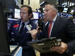 Es el segundo día consecutivo en que los principales indicadores de la bolsa cierran con nuevas marcas. AP / R. Drew