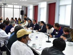 La reunión entre miembros de la CNTE y la Segob duró menos de 120 minutos. TWITTER / @SEGOB_mx