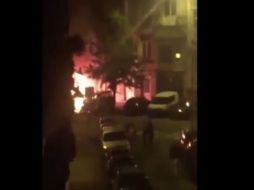 Las primeras versiones, de testigos y publicaciones en Twitter, indican que las explosiones se habrían producido en varios vehículos. YOUTUBE / hln fchr