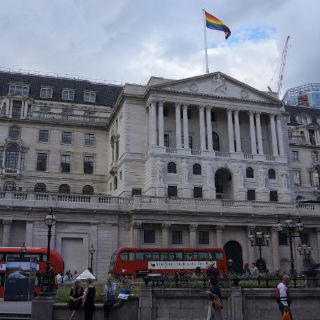 Banco de Inglaterra  establece tasas de interés en 0.5 por ciento