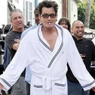 Charlie Sheen, en la mira por pago de impuestos