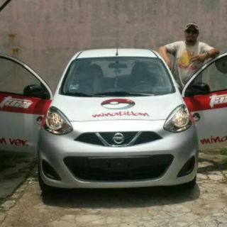 Taxi ofrece servicio para 'buscar pokemones'