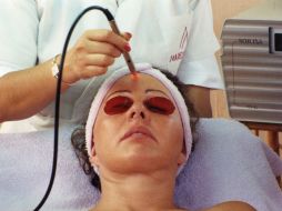 Los puntos negros son secreciones sebáceas que no pueden salir debido a la acumulación de impurezas en la piel. EL INFORMADOR / ARCHIVO