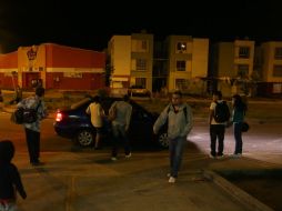 Ante la falta de transporte público, mototaxis, camionetas tipo Van y autos compactos trasladan a pasajeros a diversos puntos. EL INFORMADOR / R. Tamayo