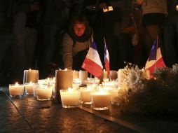 Este fue uno de los múltiples anuncios de búsqueda en Facebook tras los atentados en Francia. AP / R. Griffith