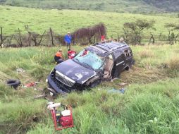 Camioneta se impacta de frente contra un auto en el que fallece el conductor de éste en la carretera libre a Zapotalejo. EL INFORMADOR / ESPECIAL