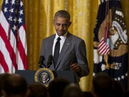 El presidente declara que igualmente debe honrarse a la policía del país que a menudo es atacada. AP / ARCHIVO