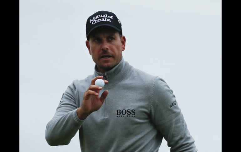 Stenson logró controlar su juego en la tercera ronda y ya se apoderó del liderato. AP / B.Curits