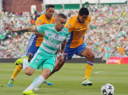 A pesar de la igualada a ceros, ambos equipos sumaron su primer punto en la tabla general. AFP / C. Robles