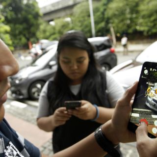 Capitalinos, enganchados con la fiebre de Pokémon Go