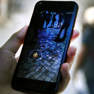 Joven reporta robo de un Pokémon en Gran Bretaña