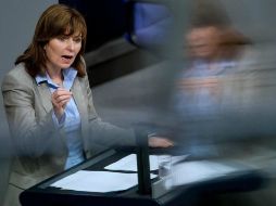 Aseguran que la diputada no tiene un título de bachillerato y que tampoco cursó estudios de Derecho. ESPECIAL /