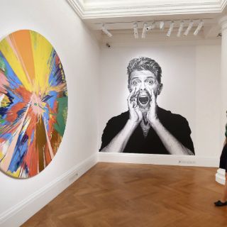Londres exhibe colección de arte privada de David Bowie