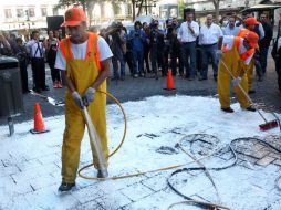 Con agua y detergente harán limpieza profunda de concreto y demás superficies difíciles. EL INFORMADOR / M. Vargas