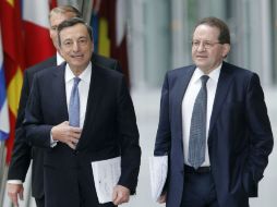 El Consejo del Banco Central Europeo decide este jueves mantener inalterables las tasas de interés en su mínimo histórico. AP / M. Probst