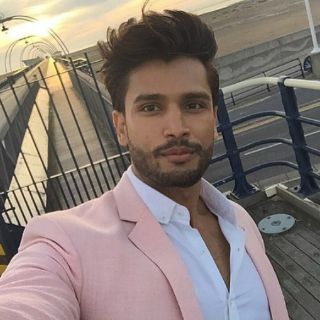 Joven indio es el 'hombre más guapo del mundo'