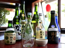 En los restaurantes se acostumbra dar una toallita húmeda llamada 'oshibori' que se utiliza para limpiarse las manos antes de comer. EL INFORMADOR / ARCHIVO