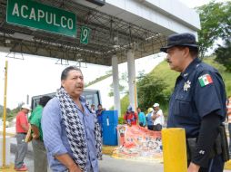 El bloqueo total inició minutos antes de las 14:00 horas en la Autopista del Sol. SUN / ARCHIVO