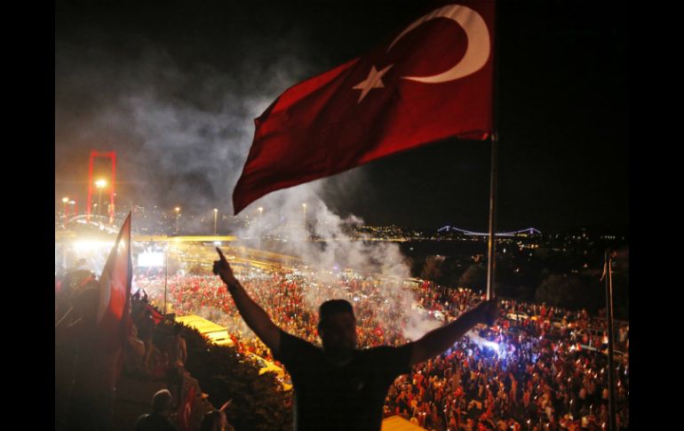 Este jueves el gobierno turco decretó estado de emergencia durante tres meses. AP / E. Gurel