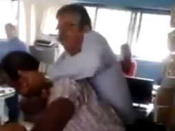 ''Benito, eres el Oficial Mayor, debes poner el ejemplo'', dice la regidora del PRD al agresor. YOUTUBE / ZonaFrancaMX