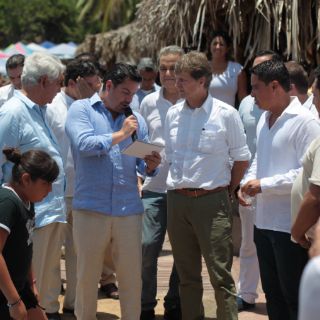 Playa de Cuastecomates registra 10 veces más turistas