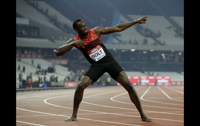 El plusmarquista mundial que se había retirado por una lesión regresa a las pistas a dos semanas de Río 2016. AP / M. Dunham