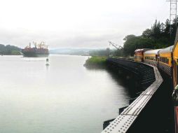 La obra reducirá los costos mundiales del transporte marítimo en unos ocho mil millones de dólares anuales. AFP / ARCHIVO