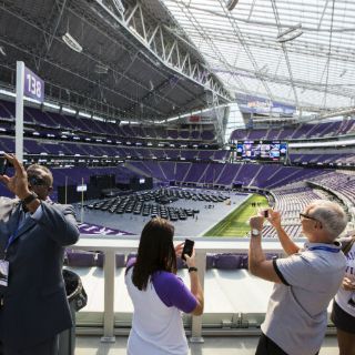 Los Vikingos estrenan su nueva casa