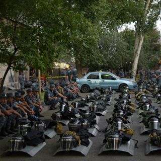 Asaltantes de Ereván liberan a sus dos últimos rehenes