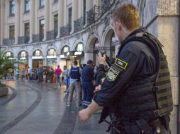 La presencia policial sigue siendo fuerte en los alrededores del lugar del ataque, que se produjo la tarde del viernes. AFP / R. Kruse