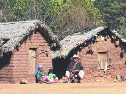 Al norte del estado. Familia cora en la aldea de La Venada cerca de Bolaños en Jalisco. EL INFORMADOR / P. Fernández