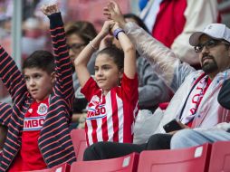 Familias enteras acudieron al estadio a pasar un momento agradable. MEXSPORT / C. de Marchena