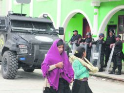 La Policía estatal tomó el control de la localidad. EFE /